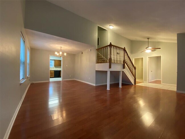 Foto del edificio - 8906 Doliver Dr