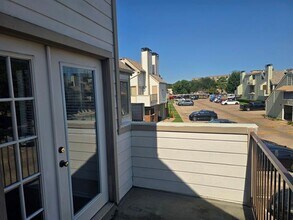 Building Photo - 3117 Sondra Dr