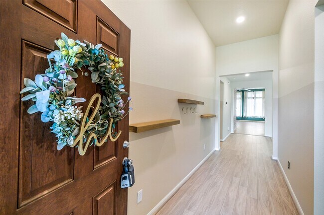 Foto del edificio - 8123 Cheyenne Hills Trail