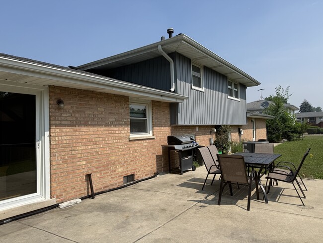 Building Photo - 10507 Terry Dr