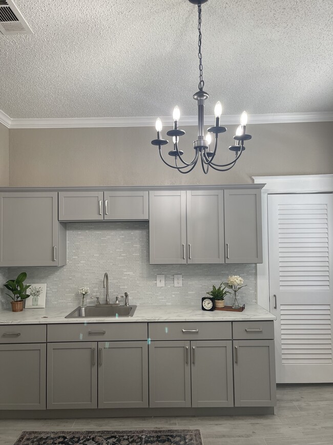 Kitchen With Modern Farmhouse Chandelier - 2013 36th St