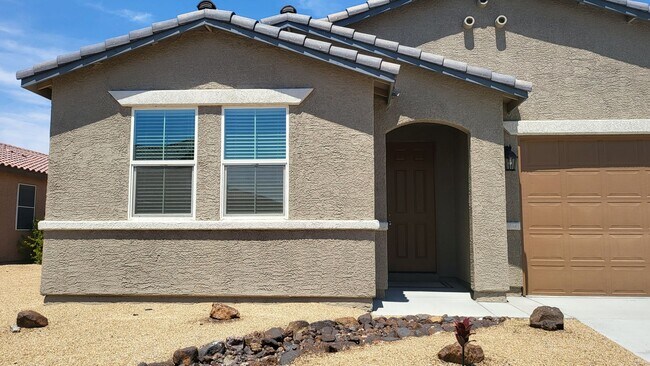 Building Photo - TESORA PAHRUMP - E. Summit Avenue