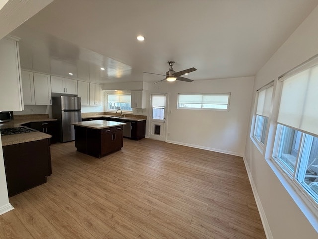 Kitchen/Dining Area - 8420 Gulana Ave
