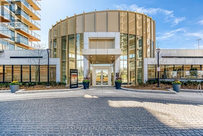 Building Photo - 27-627 McMahon Dr