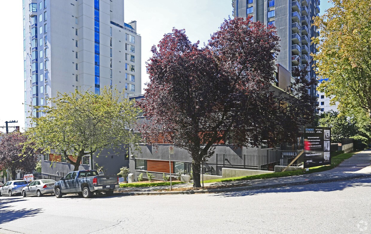 Photo du bâtiment - Ocean Crest Apartments