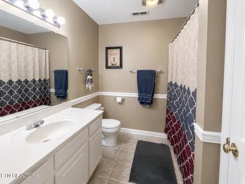 Foto del edificio - 7512 Creek Song Ct