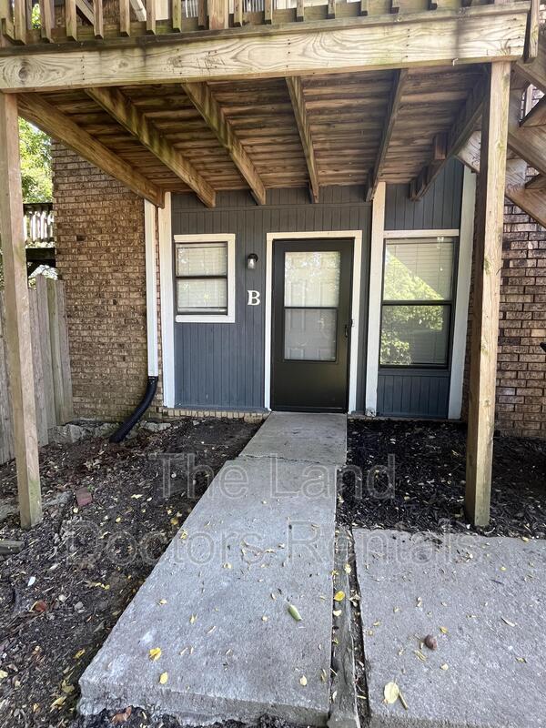 Building Photo - 2331 Airlington st