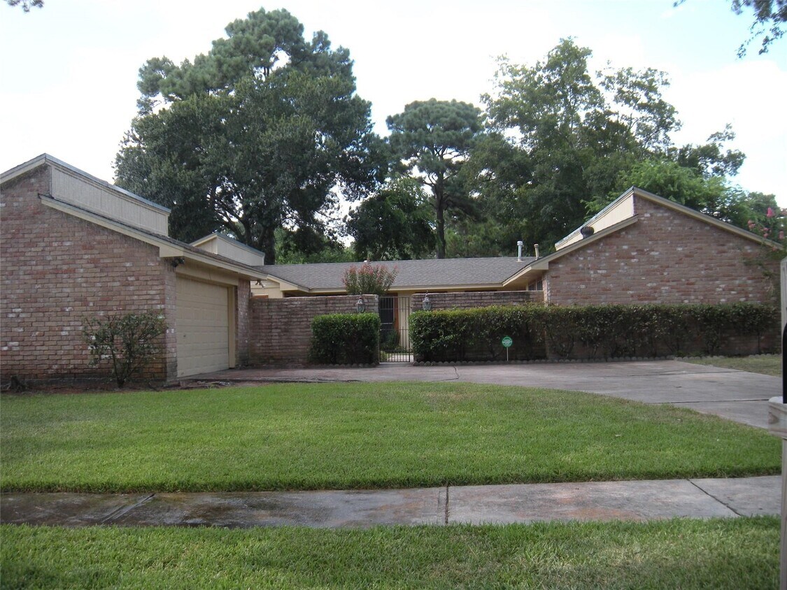 Foto principal - 12622 Amado Dr