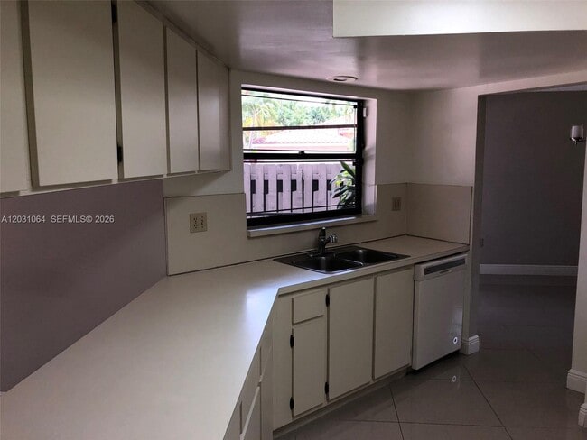 Building Photo - 9082 SW 112th Pl
