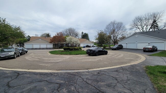Building Photo - 380 Newport Ln