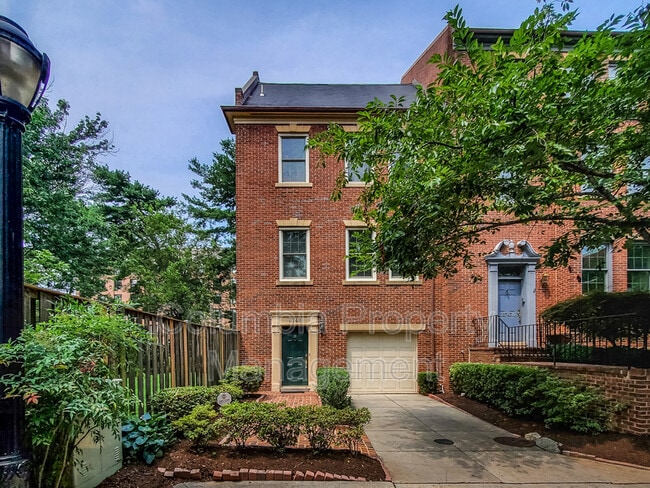 Foto del edificio - 3749 Winfield Lane Northwest