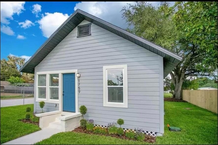 Foto principal - 1756 2nd St NE
