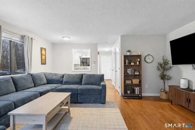 Foto del edificio - 9 Avon Ct