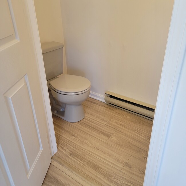 1/2 Bathroom - 805 S Front St