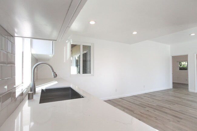 Foto del edificio - 403 Brooks Ave