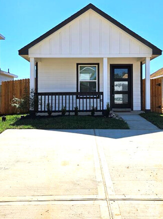 Building Photo - 16478 Valerie Marie Pl