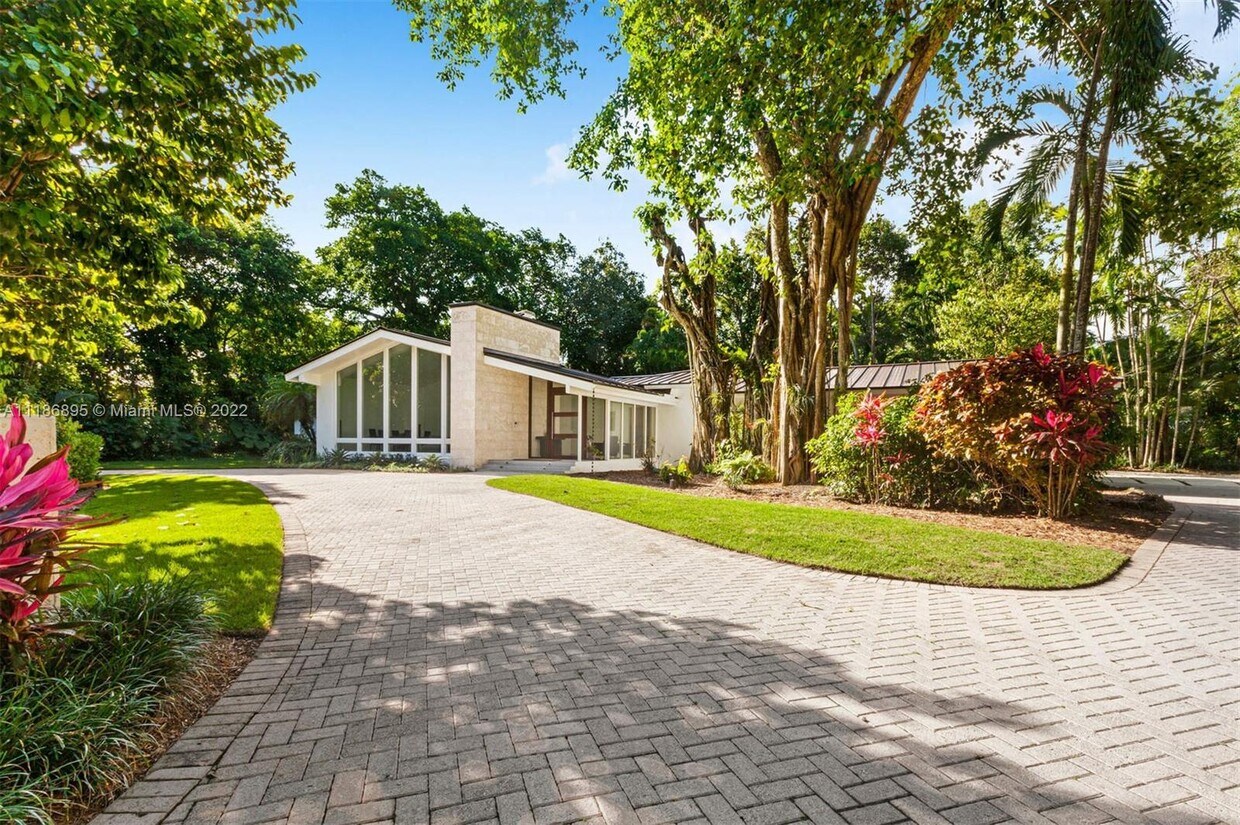 Primary Photo - 6440 SW 134th Dr