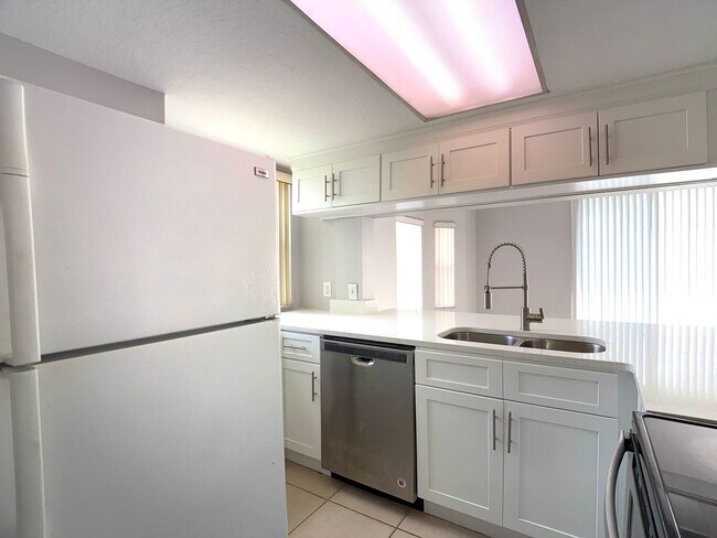 Foto del edificio - 306 Mango Dr