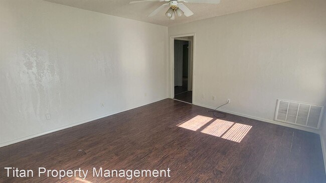 Building Photo - 2 br, 1 bath House - 519 Church St.