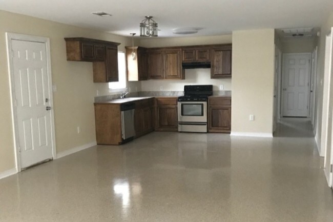 Building Photo - 1406 Hooks Dr