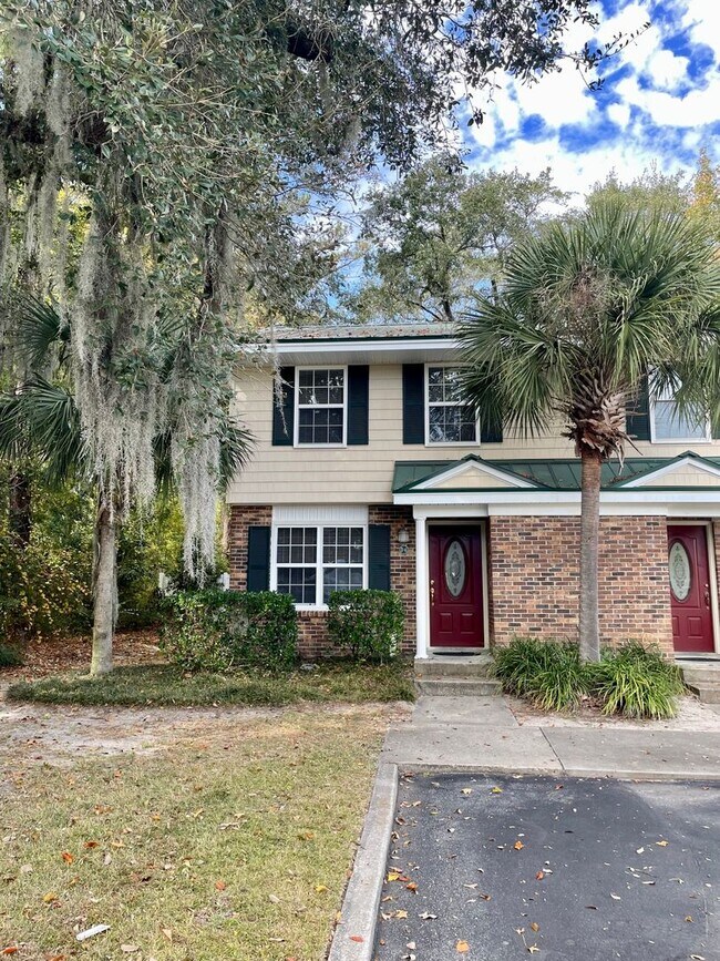 Foto del edificio - 2bd/2.5ba townhome super close to CCU/CMC/HGTC