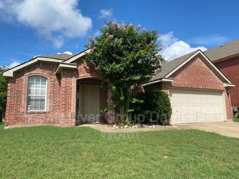 Primary Photo - 7010 Lake Jackson Dr