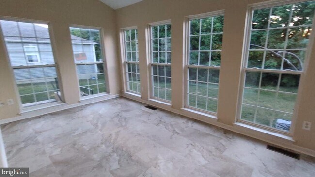 Building Photo - 12432 Gemstone Dr