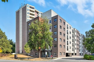 Building Photo - 1254 Marlborough Court