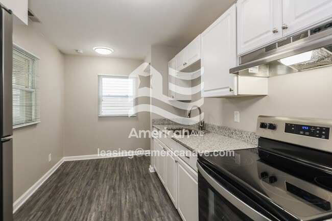 Foto del edificio - 3353 Forent Ave