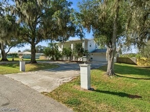 Building Photo - 4920 Shady River Ln