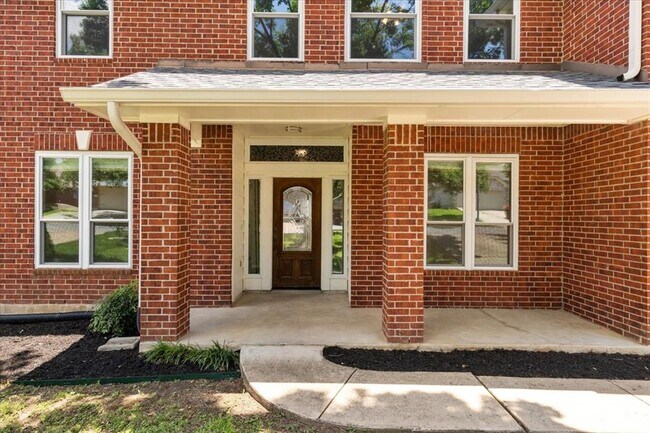 Building Photo - 3609 Bird House Dr