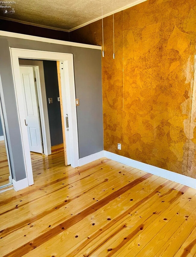 Building Photo - house