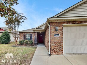 Building Photo - 2660 Chapel Creek Dr