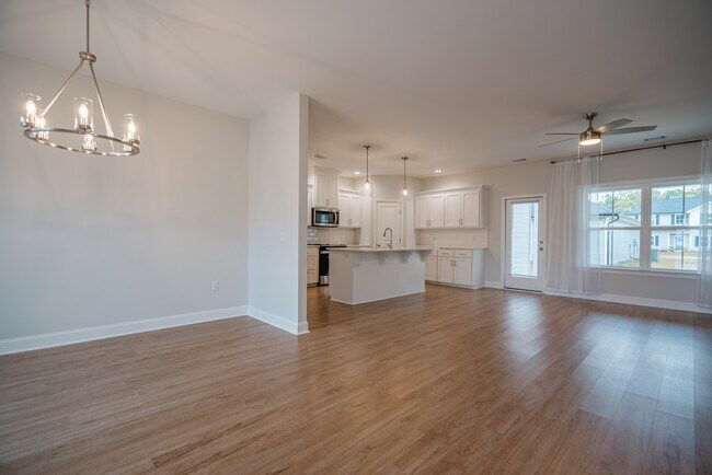 Foto del edificio - 106 Holland Dr