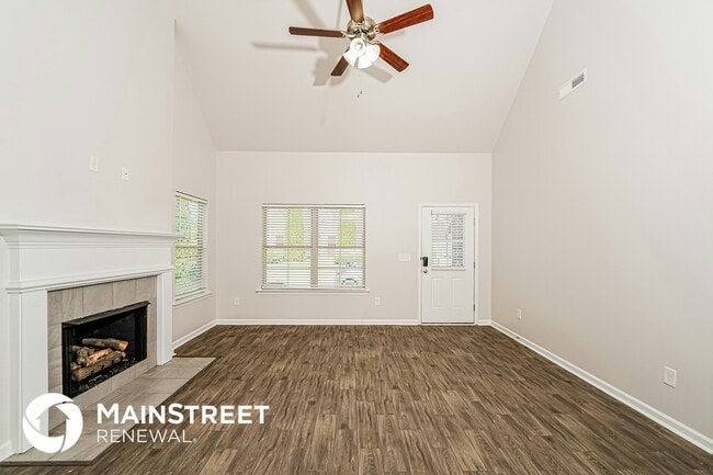 Building Photo - 1041 Crawford Ct