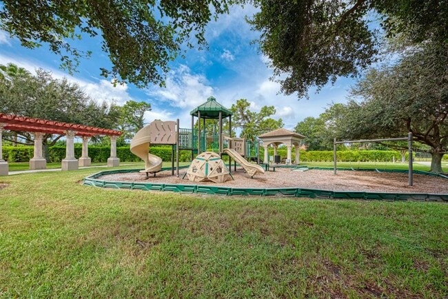 Building Photo - 1310 Cielo Ct