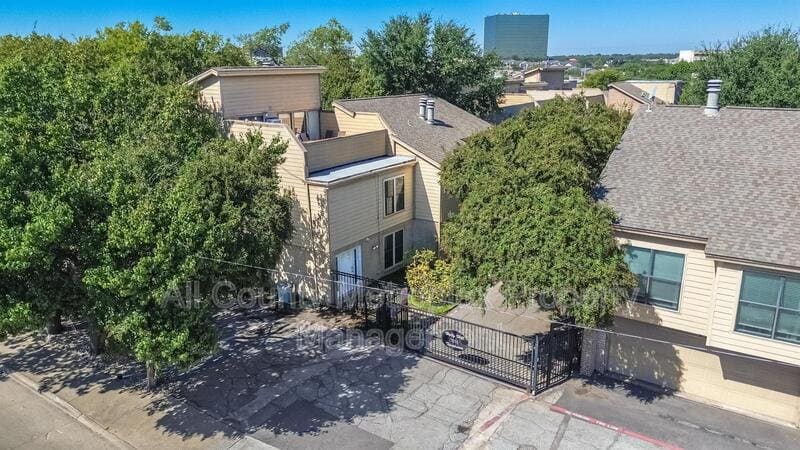 Photo - 7031 Holly Hill Drive