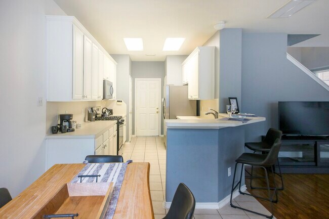 Foto del edificio - 6 Scenic Brook Ct