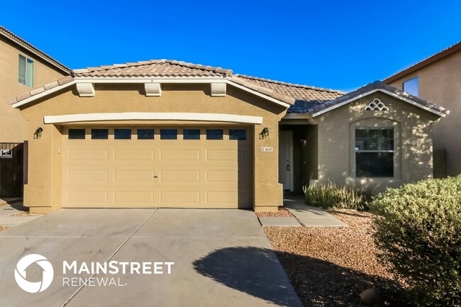 Building Photo - 1634 W La Salle St