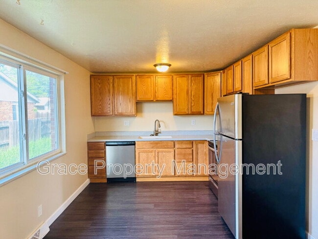 Building Photo - 9123 Perry St