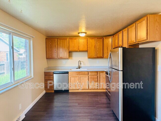 Foto del edificio - 9123 Perry St
