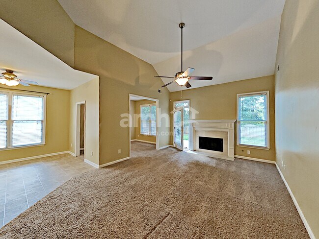 Building Photo - 302 Laurel Glen Crossing