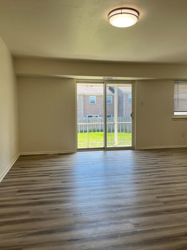 Building Photo - GWYNEDD CLUB 1BR CONDO AVAIL. IMMED.!
