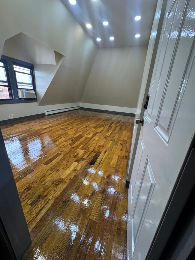 Foto del edificio - 434 Gregory St