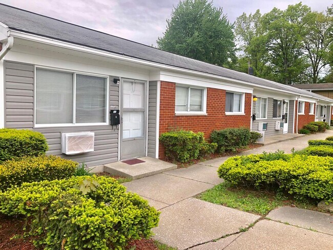 Foto del edificio - 2241 W Laskey Rd