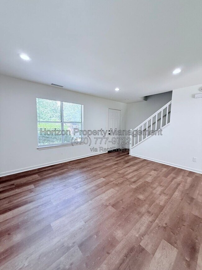 Foto del edificio - 4030 Hidden Hollow Terrace