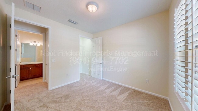 Building Photo - 453 River Run Blvd