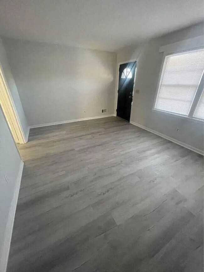 Foto del edificio - 304 S Marble St