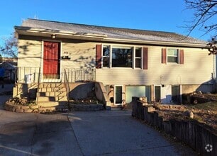 Building Photo - 815 Avenue C