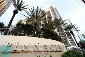 Building Photo - 17555 Collins Ave